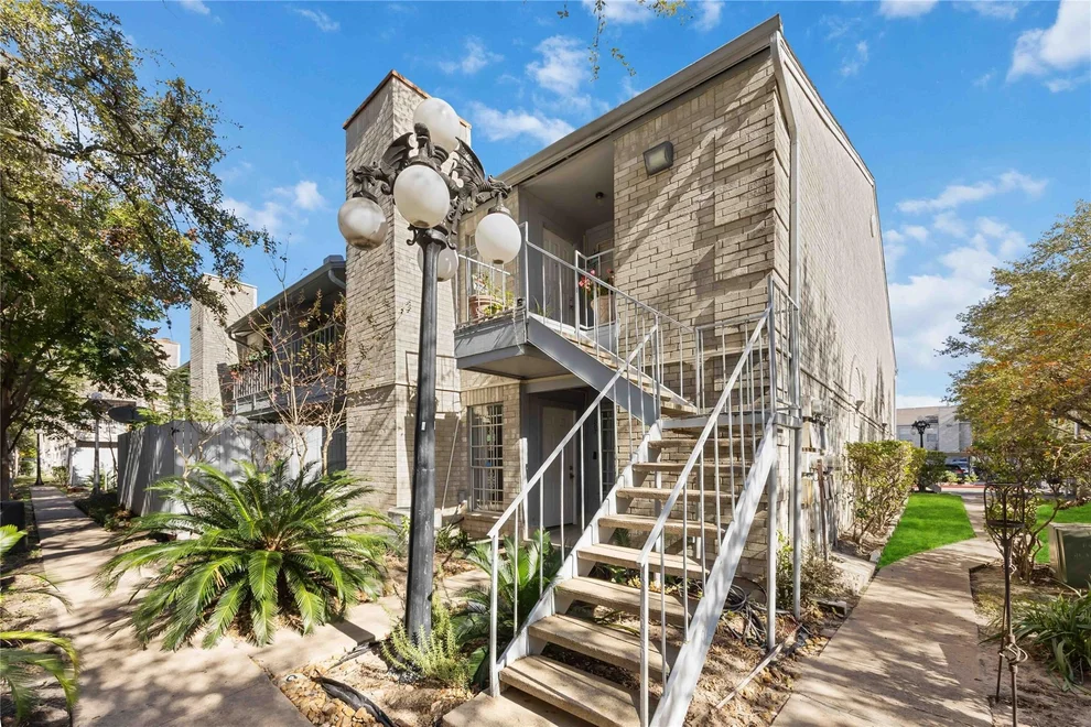 Unit for sale at 7400 Bellerive Drive, Houston, TX 77036