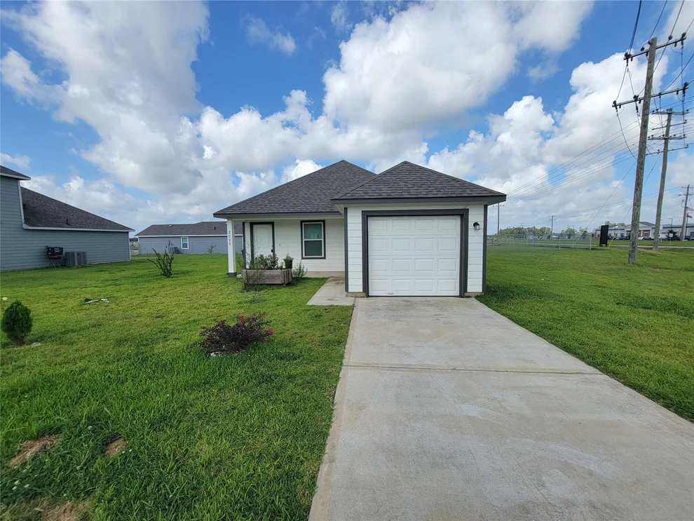 Unit for sale at 2000 Road 5500, Cleveland, TX 77327