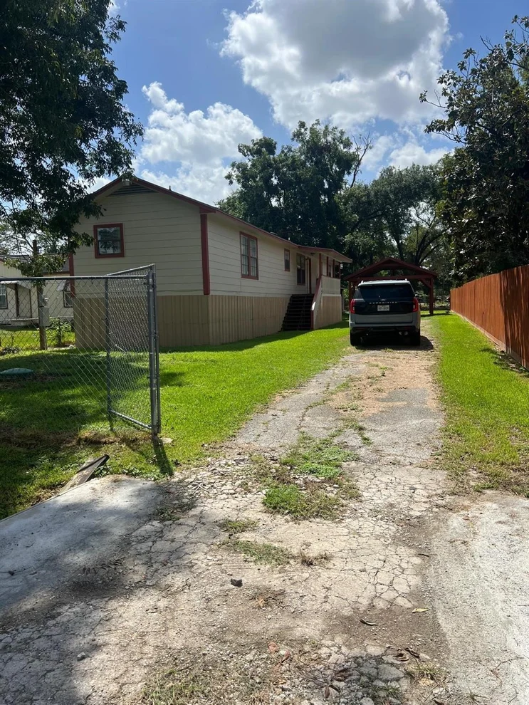 Unit for sale at 5726 Etheline Drive, Houston, TX 77039
