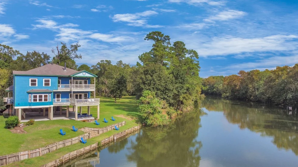 Unit for sale at 1730 Lakeshore Drive, Kingwood, TX 77339