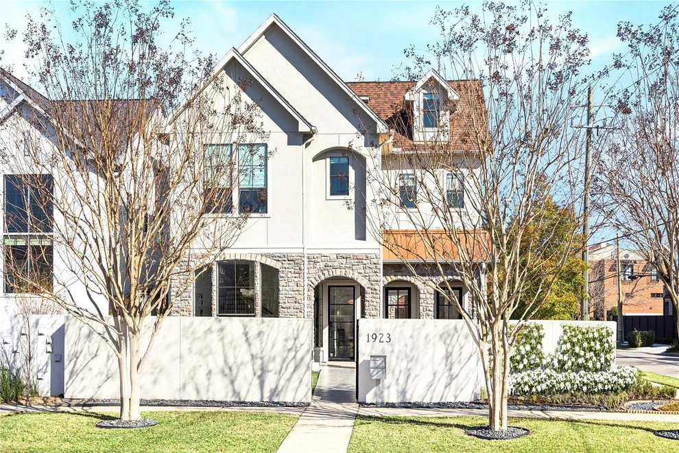 Unit for sale at 1923 Elmen Street, Houston, TX 77019