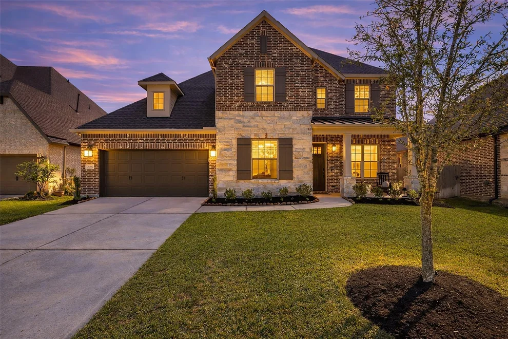 Unit for sale at 32442 Soaring Willow Way, Conroe, TX 77385