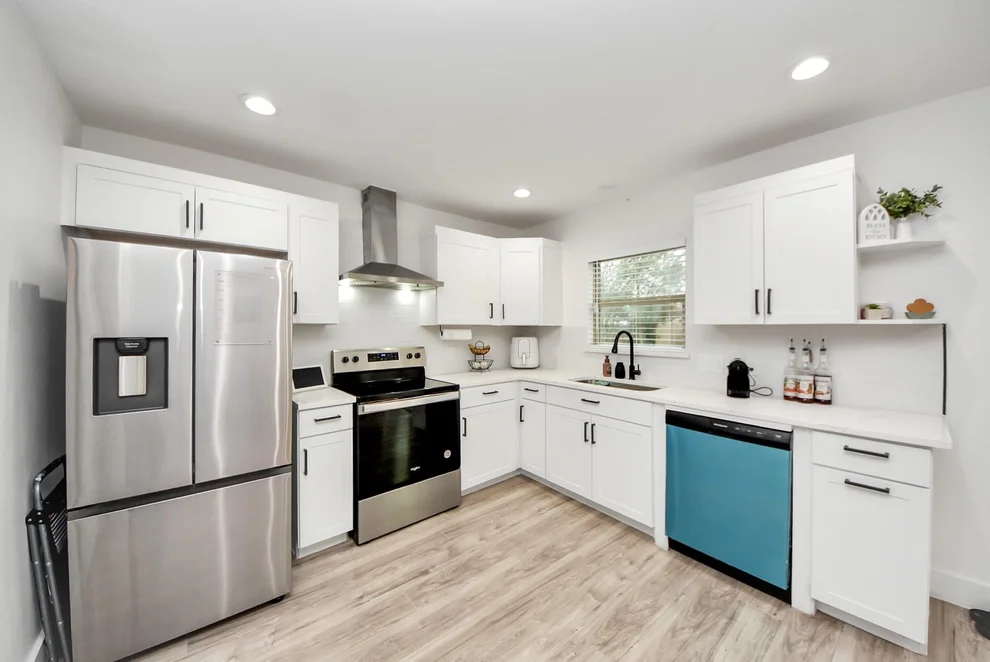 Unit for sale at 1110 Johnson Street, Pasadena, TX 77506