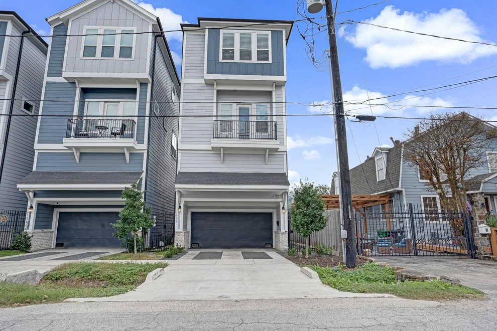 Unit for sale at 1236 W 21st Street, Houston, TX 77008