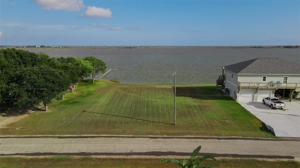 Unit for sale at 1664 W Bayshore Drive, Palacios, TX 77465