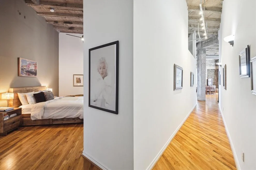 Unit for sale at 201 Main Street, Houston, TX 77002