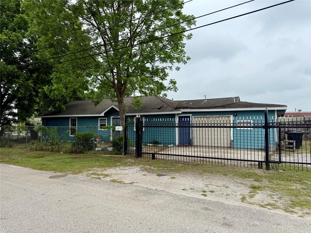 Unit for sale at 5829 Goforth Street, Houston, TX 77021