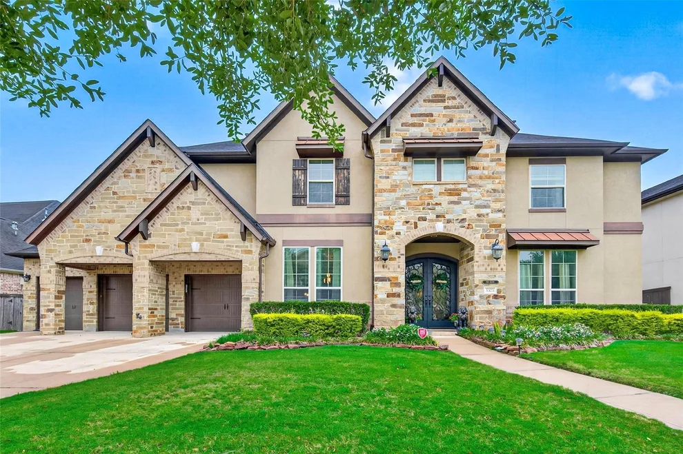 Unit for sale at 5323 Lockwood Bend Lane, Sugar Land, TX 77479