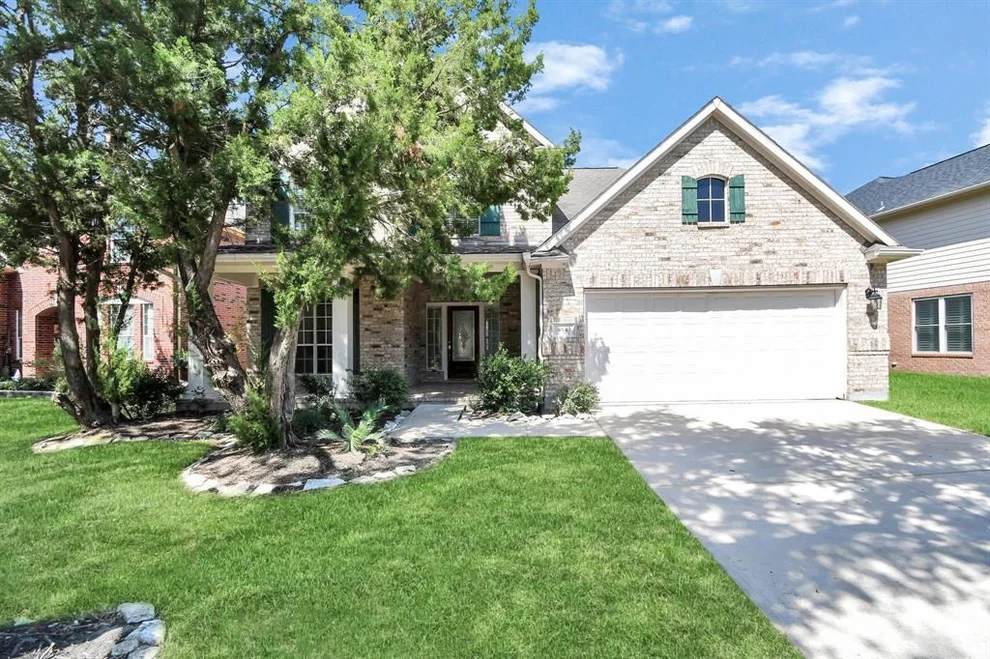 Unit for sale at 4843 Russett Lane, Sugar Land, TX 77479