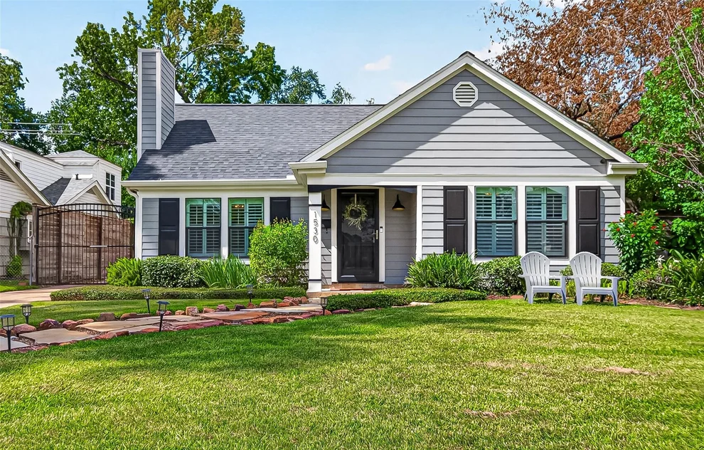 Unit for sale at 1530 Sue Barnett Drive, Houston, TX 77018