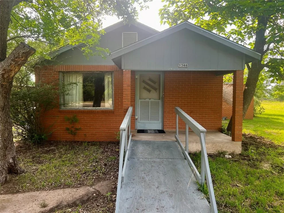 Unit for sale at 1346 Fm 448, Giddings, TX 78942