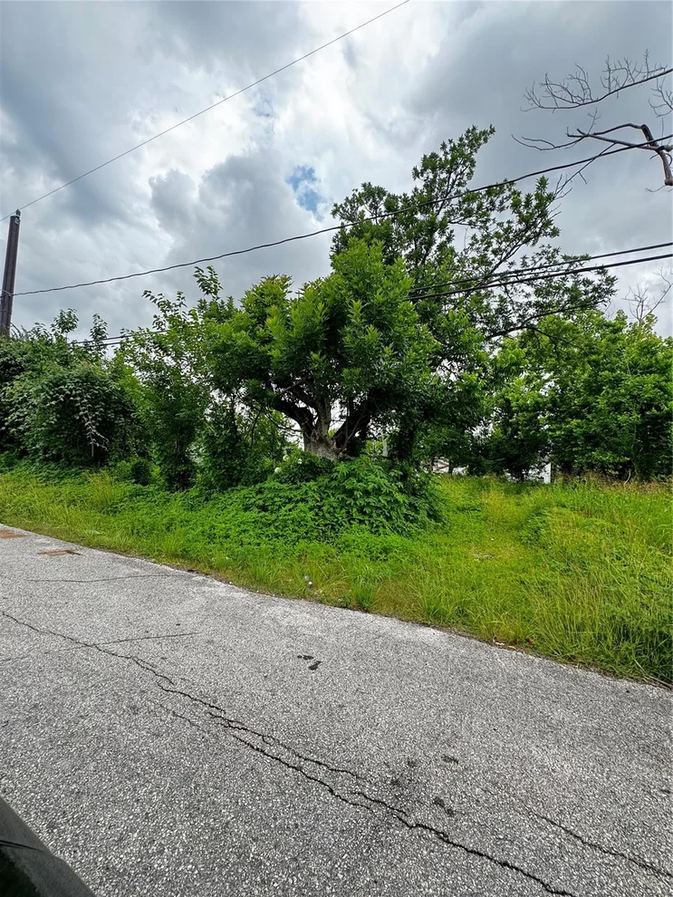 Unit for sale at 4702 Falls Street, Houston, TX 77026
