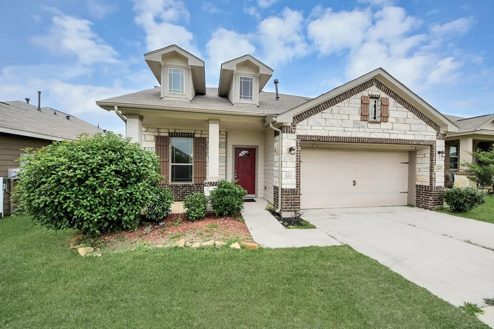 Unit for sale at 11217 Danny Lane, Willis, TX 77318
