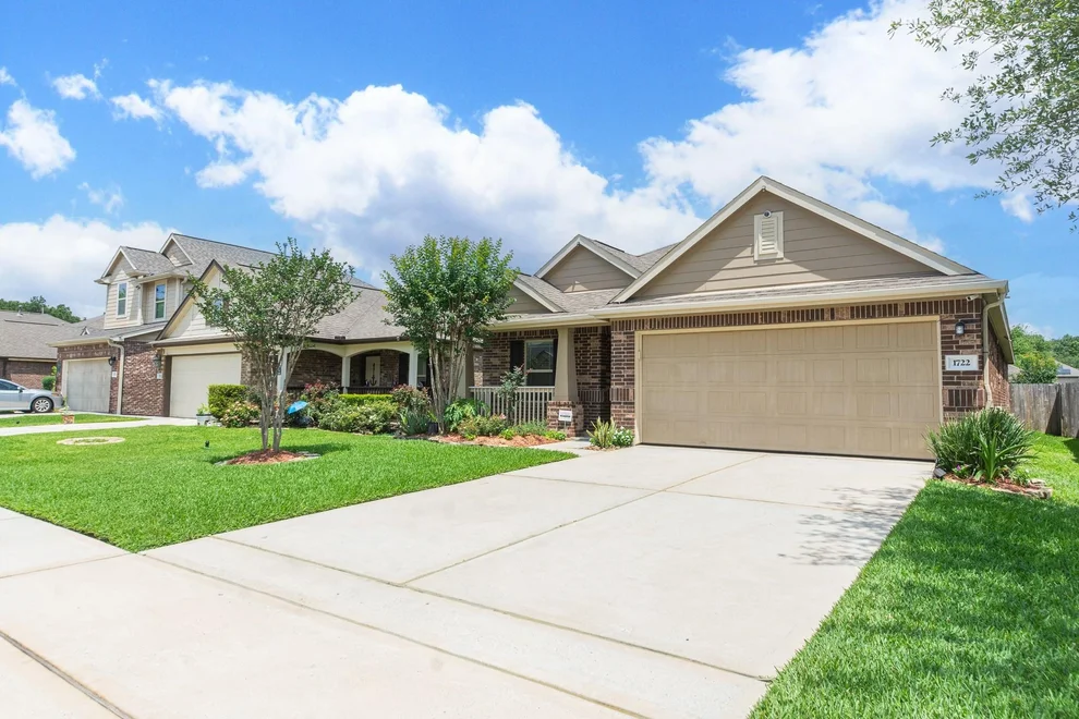 Unit for sale at 1722 York Creek Drive, Houston, TX 77014