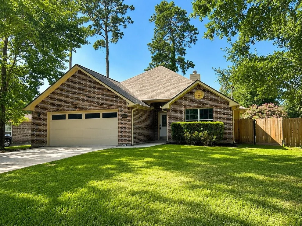 Unit for sale at 532 Cactus Drive, Conroe, TX 77385