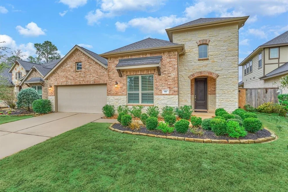 Unit for sale at 553 Rolling Brook Lane, Pinehurst, TX 77362