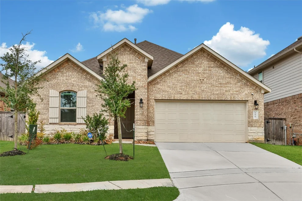 Unit for sale at 906 Youth Water Road, Montgomery, TX 77316