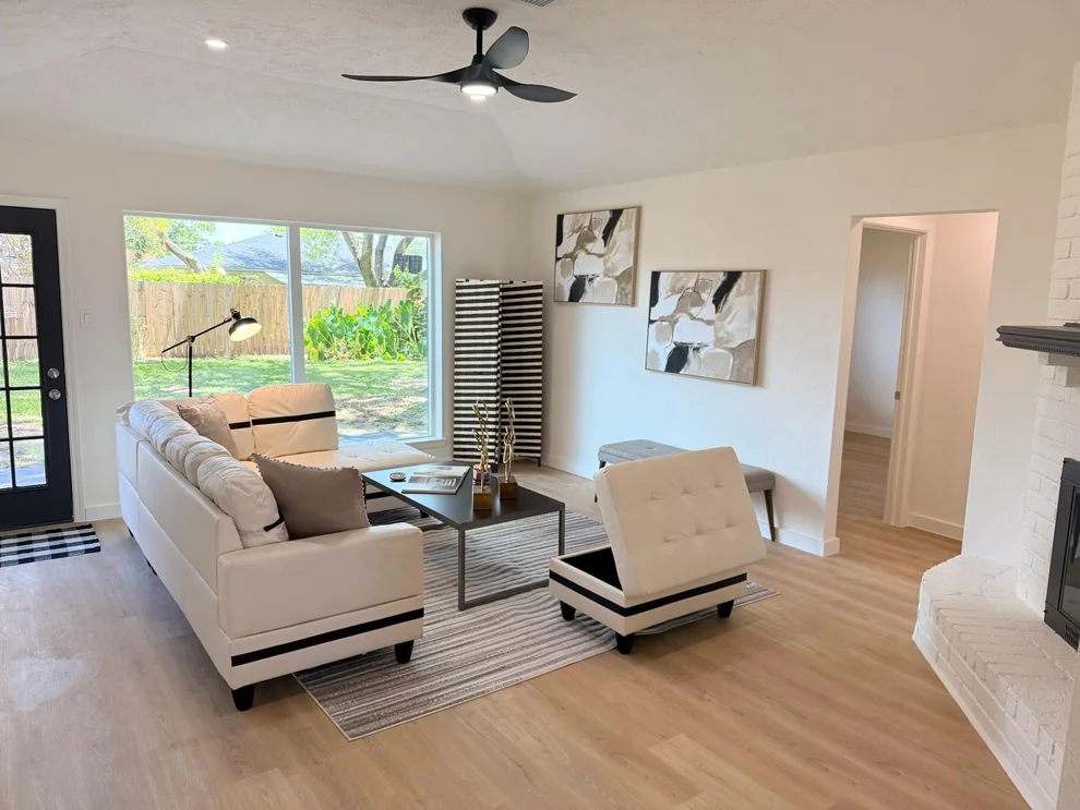 Unit for sale at 13822 New Village Lane, Sugar Land, TX 77498