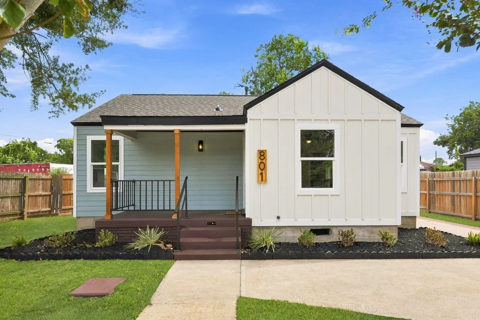Unit for sale at 801 E Defee Avenue, Baytown, TX 77520