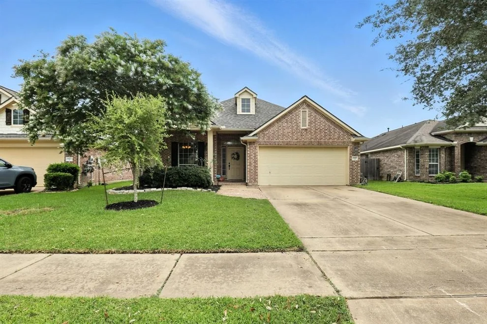 Unit for sale at 14418 Leaning Aspen Court, Cypress, TX 77429