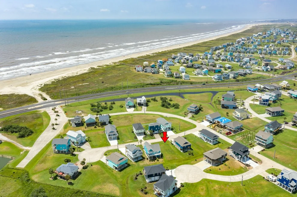 Unit for sale at 25026 Monterey Ct, Galveston, TX 77554