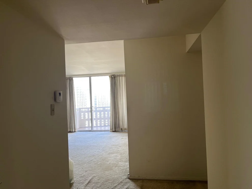Unit for sale at 2016 Main Street, Houston, TX 77002