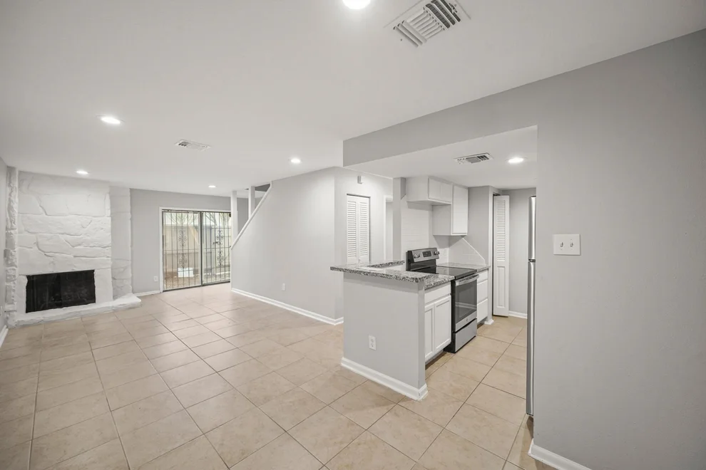 Unit for sale at 9546 Pagewood Lane, Houston, TX 77063