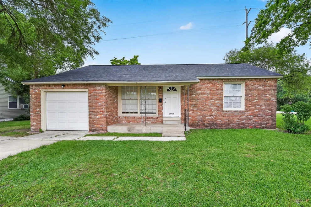 Unit for sale at 2904 Fannin Street, La Marque, TX 77568