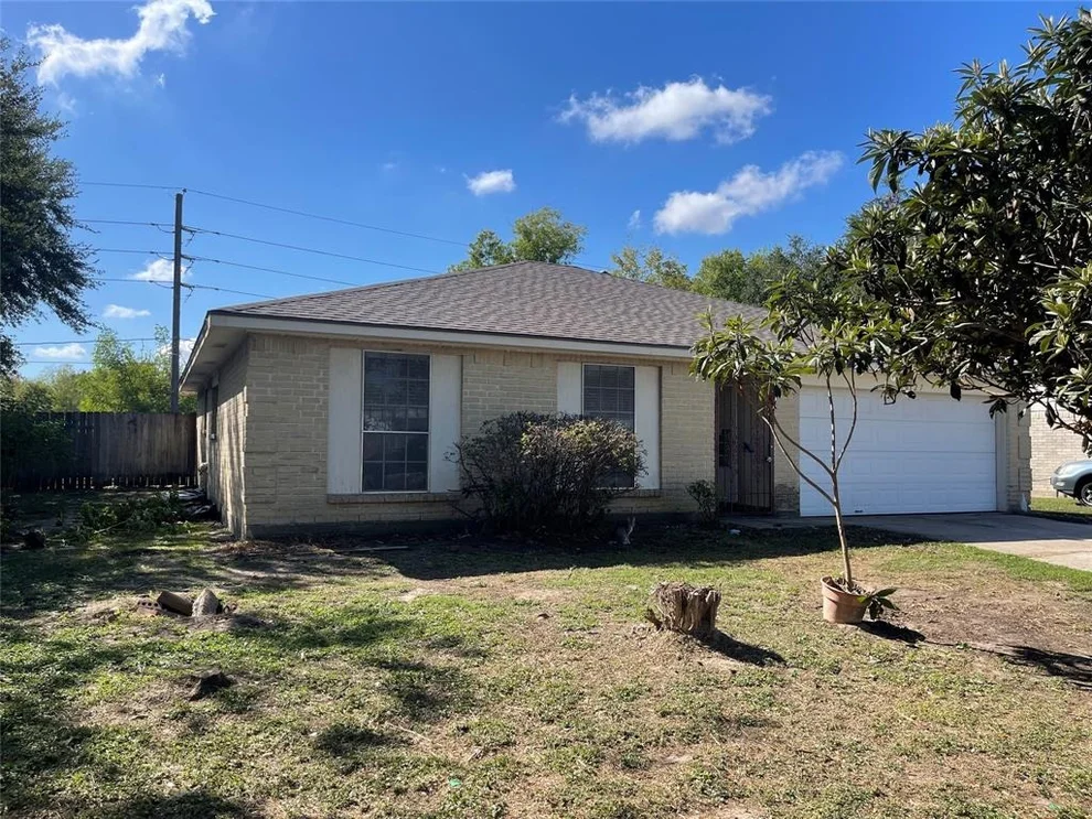 Unit for sale at 1627 Ridge Hollow Drive, Houston, TX 77067