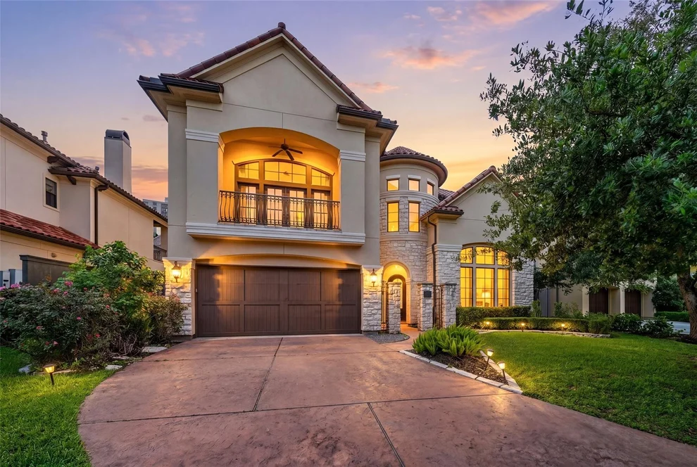 Unit for sale at 2400 Avalon Place, Houston, TX 77019
