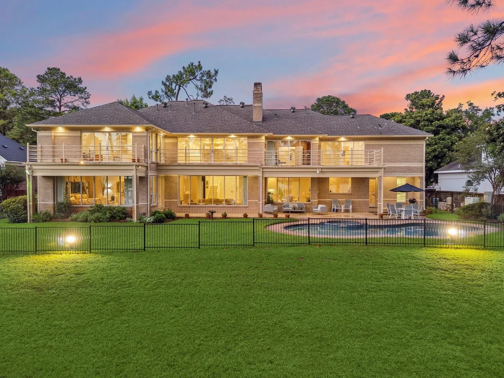 Unit for sale at 1627 Scenic Shore Drive, Kingwood, TX 77345