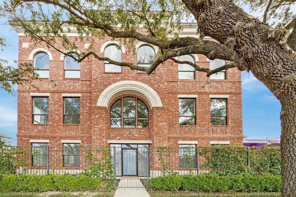 Unit for sale at 128 W 17th Street, Houston, TX 77008