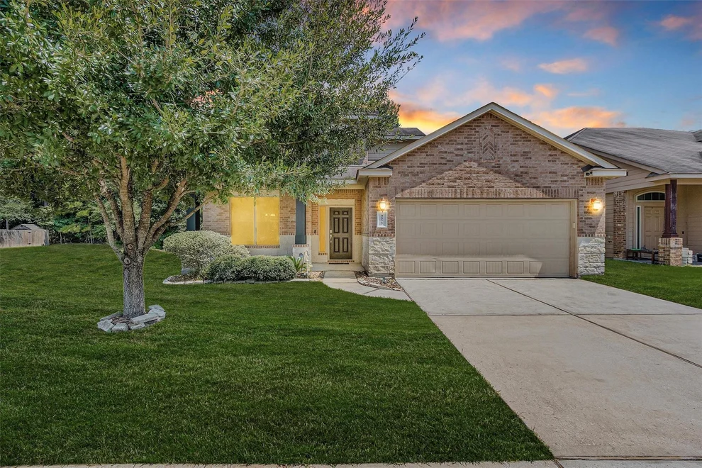 Unit for sale at 9575 E Woodmark, Conroe, TX 77304