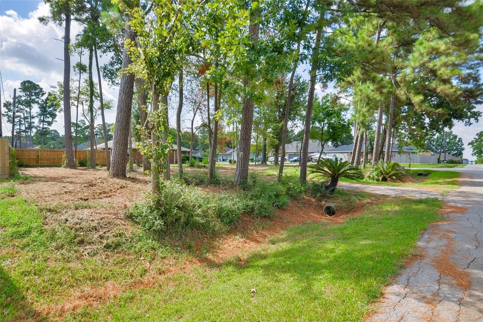 Unit for sale at 18318 Crosswinds Way, Crosby, TX 77532
