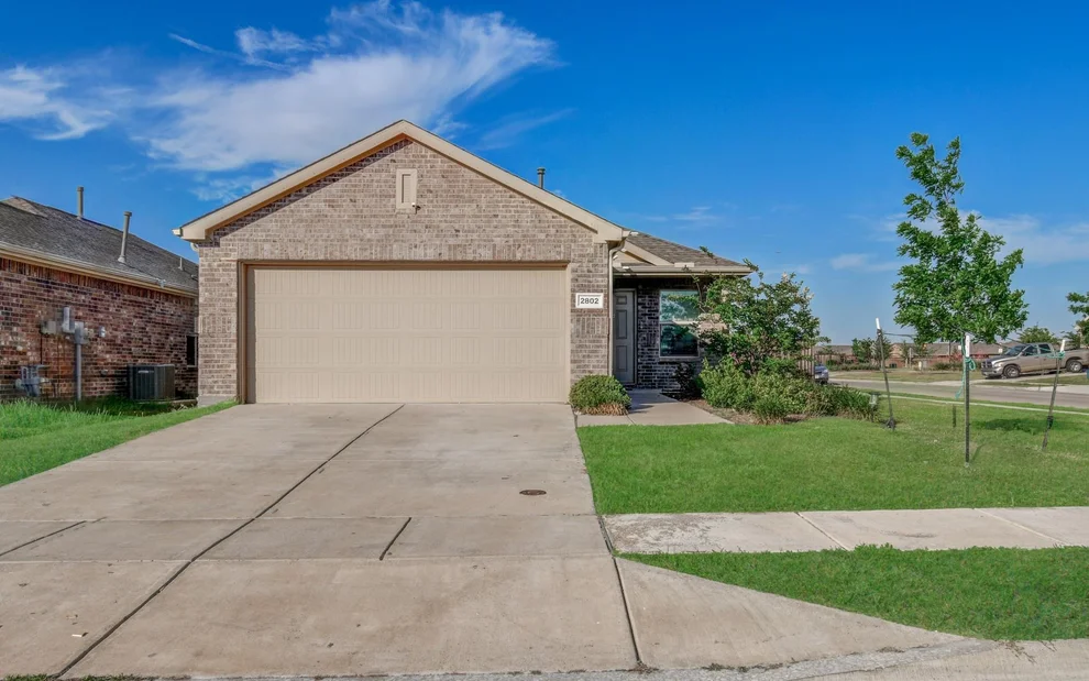 Unit for sale at 2802 Highgarden Trail, Crandall, TX 75114