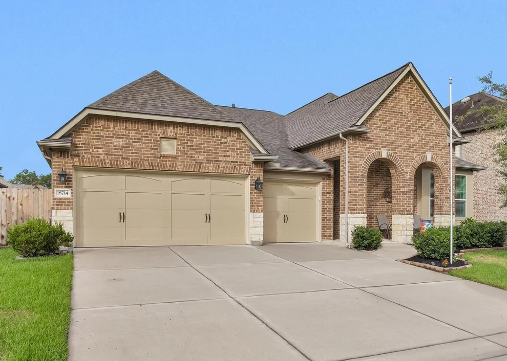 Unit for sale at 18714 Bridle Grove Court, Tomball, TX 77377