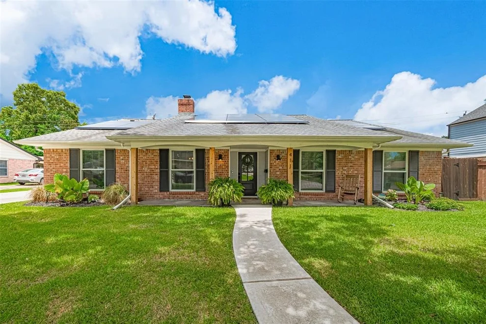 Unit for sale at 411 Whitecap Drive, El Lago, TX 77586