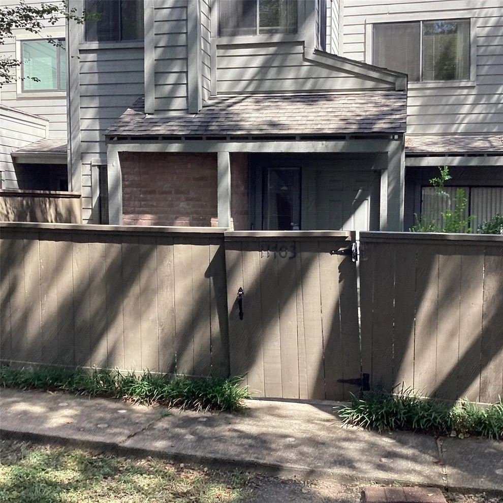 Unit for sale at 11703 Lakeside Place Drive, Houston, TX 77077