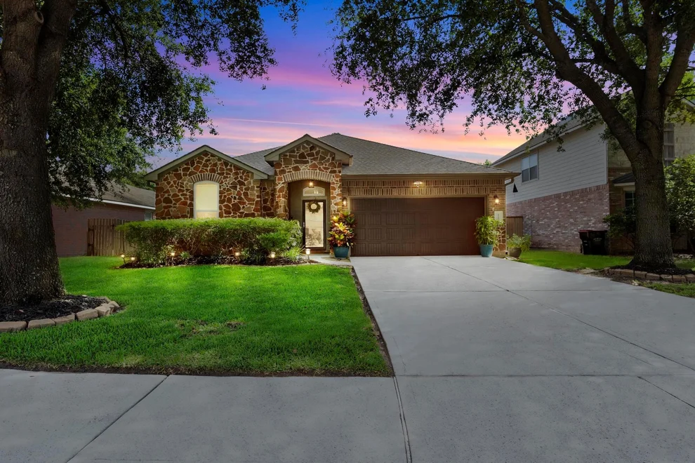 Unit for sale at 21325 Village Crossing Lane, Porter, TX 77365