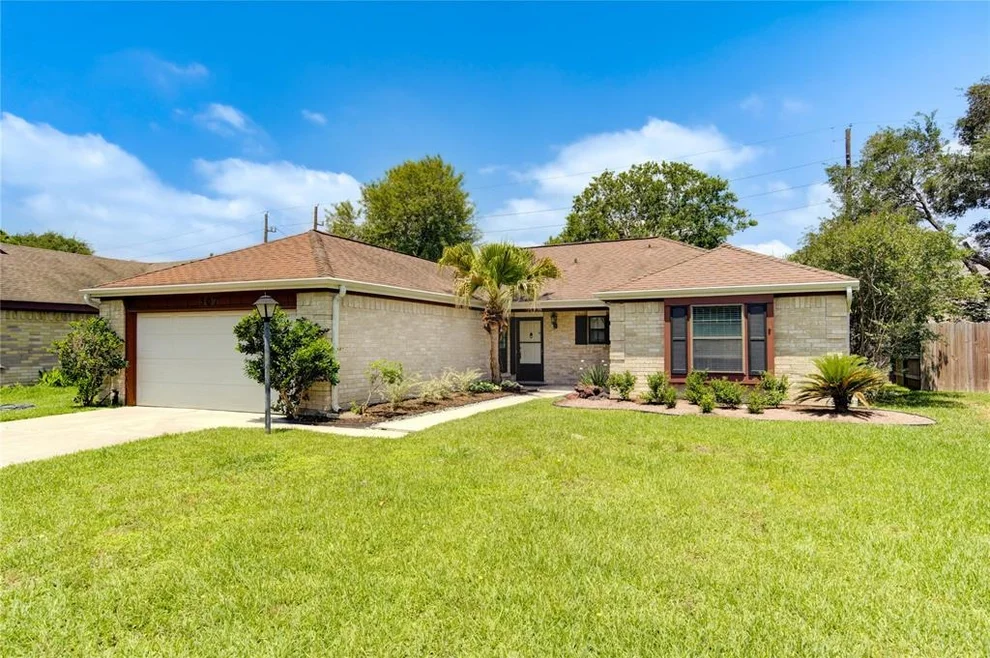 Unit for sale at 507 Rolling Mill Drive, Sugar Land, TX 77498