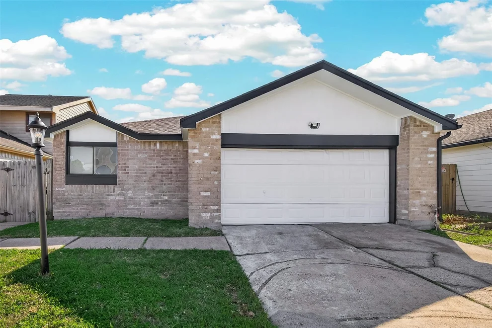 Unit for sale at 12817 Hill Branch Drive, Houston, TX 77082
