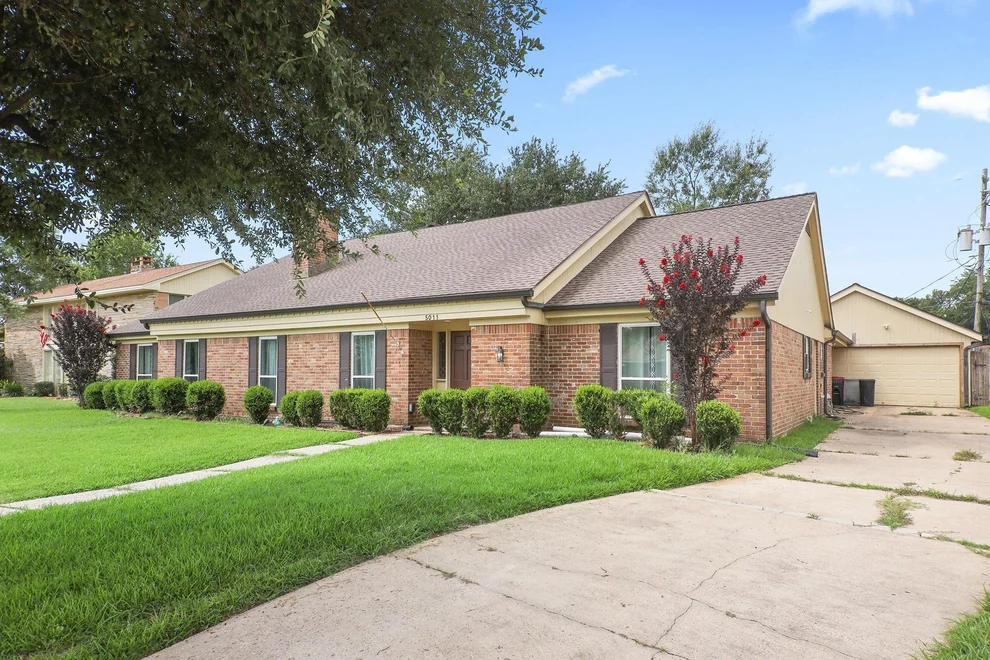 Unit for sale at 5011 Arrowhead Drive, Baytown, TX 77521