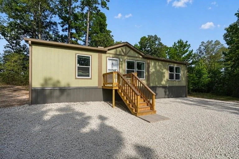 Unit for sale at 10 Oakwood Drive, Huntsville, TX 77320