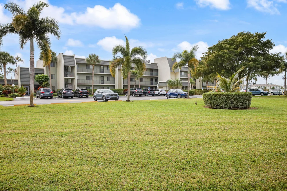 Unit for sale at 4130 Tivoli Court, Lake Worth, FL 33467