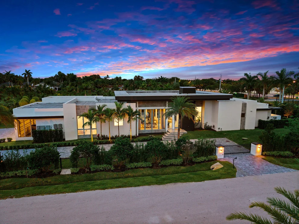 Unit for sale at 11780 NW 15TH Street, Plantation, FL 33323