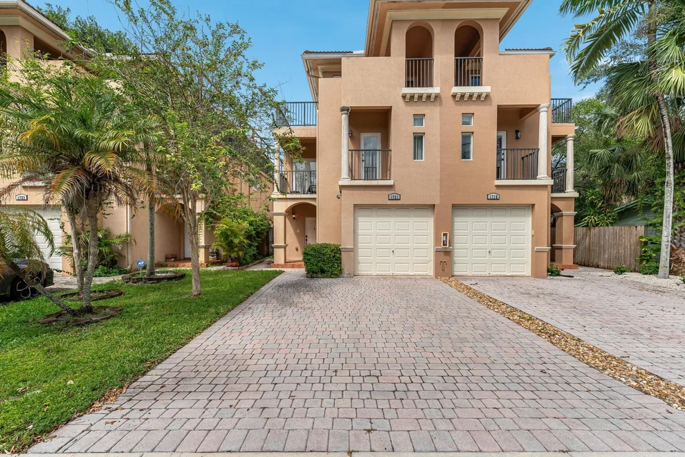 Unit for sale at 1721 SW 23rd Street, Fort Lauderdale, FL 33315