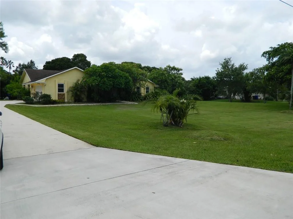 Unit for sale at 5621 SW 162nd Avenue, Southwest Ranches, FL 33331