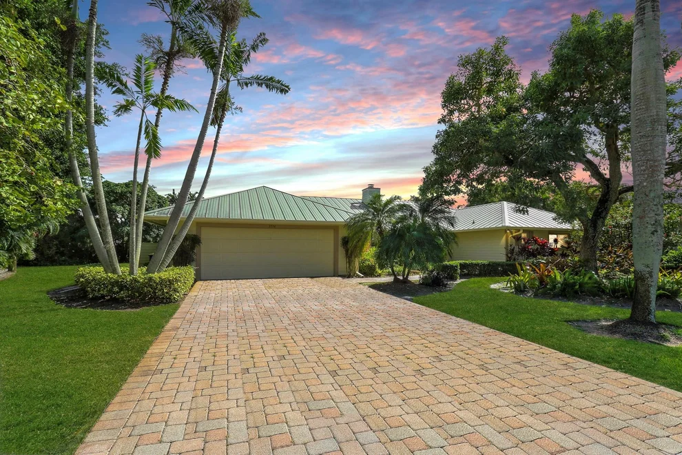 Unit for sale at 3774 SE Fairway E, Stuart, FL 34997