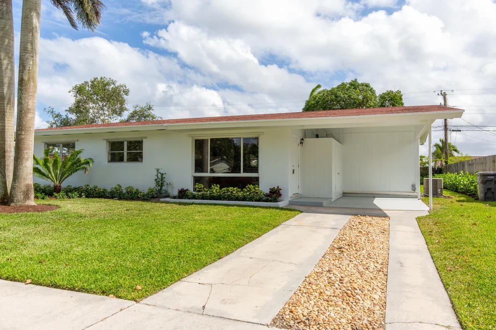 Unit for sale at 3120 Egremont Drive, West Palm Beach, FL 33406