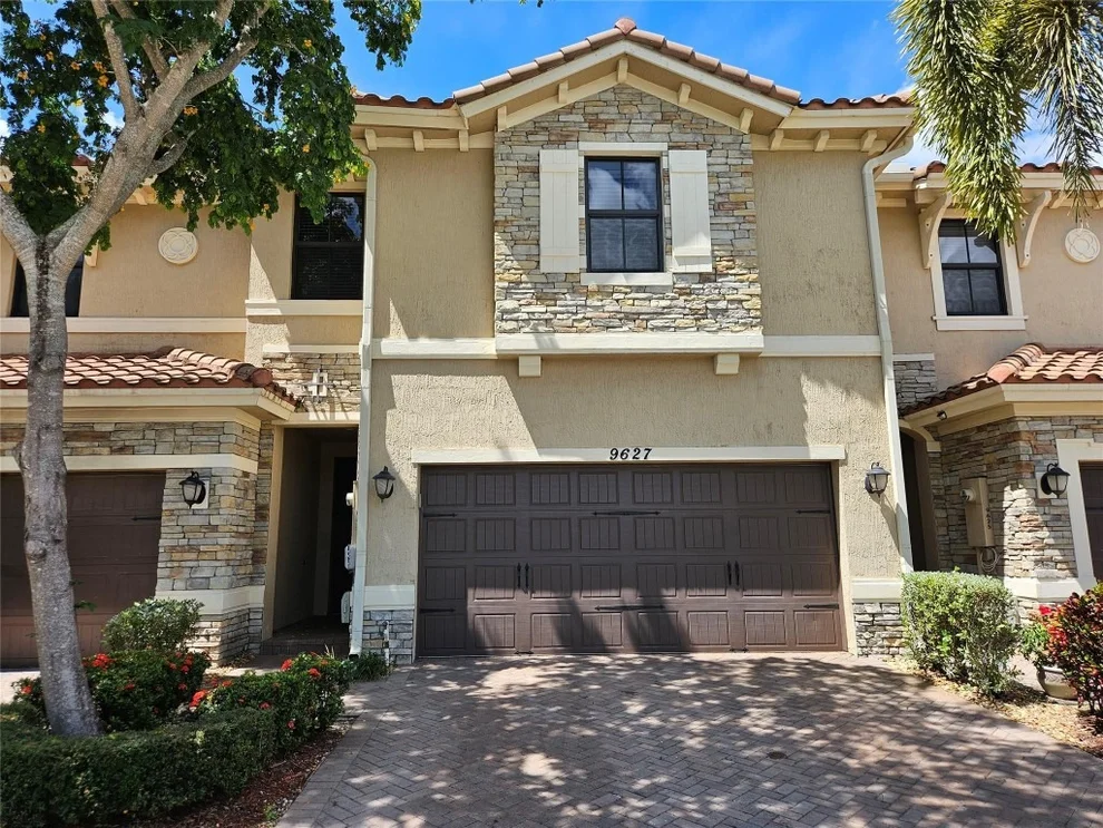 Unit for sale at 9627 Watercrest Isle, Parkland, FL 33076